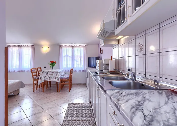 Fabiana By Interhome Valdebek